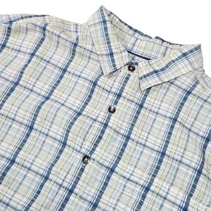 Royal Robbins Shirt Mens Size Large Seersucker Short Sleeve Blue Plaid Button Up